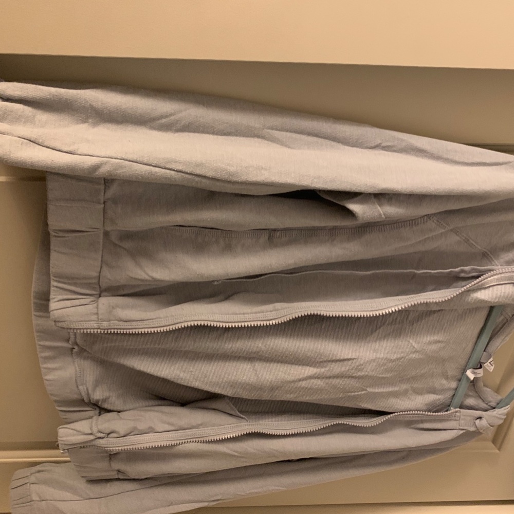 Light weight jacket - Picture 3 of 5